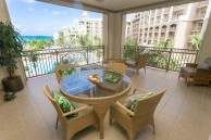 Ritz-carlton Private Residence 404