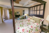 Ritz-carlton Private Residence 404