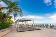 Ritz-carlton Private Residence 404