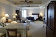 Ritz-carlton Private Residence 512