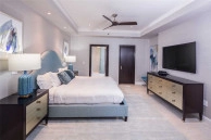 Ritz-carlton Private Residence 407
