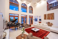 Crystal Harbour Family Home