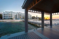 Rum Point Club 304