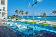 Rum Point Club #308
