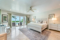 Villa Mora South Sound Beachfront