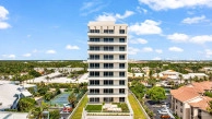 Aqua - Beachfront Residence #5, Seven Mile Beach
