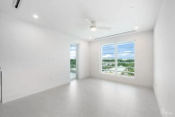 Aqua - Beachfront Residence #5, Seven Mile Beach