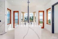 Miramar, A Vista Del Mar Ocean Front Estate