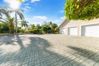 Timeless Palm Island Circle Estate