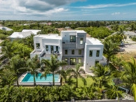 Royal Palms - 5 Bedroom Estate W/rental Unit