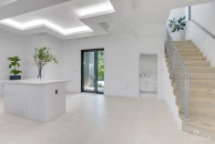 Royal Palms - 5 Bedroom Estate W/rental Unit