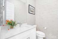 Eleven Parc Townhome – Prime Location In Seven Mile Beach Corridor