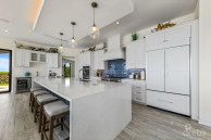 Bella Vista-luxury Panoramic Oceanfront 5 Bedroom Estate