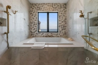 Bella Vista-luxury Panoramic Oceanfront 5 Bedroom Estate