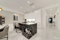 Fin- Chic 4 Bed W Den Condo