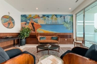Fin- Chic 4 Bed W Den Condo