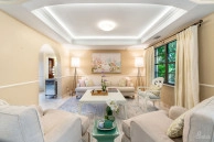 Anne Bonny Crescent - Classic Colonial With Outdoor Entertaining