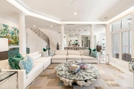 Pineapple House, A Vista Del Mar Estate
