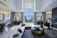 Black Urchin: Private Beachfront Estate