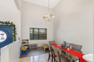 Large 5- Bedroom Home In Beach Bay, Bodden Town