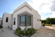 Bloombury Villas Brand New!