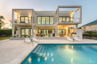 Daum Quay 12, Crystal Harbour Canal Front Home