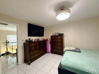 Tropical Haven - Remodeled 3 Bedroom Condo!