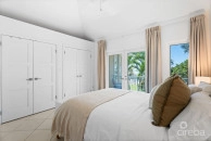 Pirates Lair 10 - South Sound Oceanfront Townhome