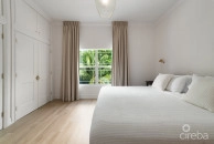 Beautifully Renovated Unit In Walkers South