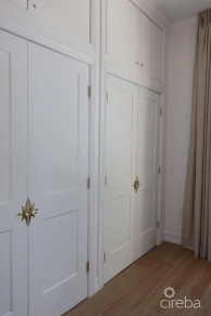 Beautifully Renovated Unit In Walkers South