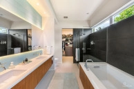 The Venetia 29, Leed Gold Certified Family Home