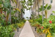 Renovated Penthouse Discovery Point Club