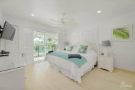 Renovated Penthouse Discovery Point Club