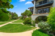 Villa Pappagallos 4, West Bay Renovated Condo
