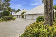 The Sovereign #12 Penthouse On Seven Mile Beach