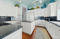 The Sovereign #12 Penthouse On Seven Mile Beach