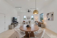 2 Bedroom, 2.5 Bathroom Duplex In Lookout Garden