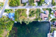 Loch Lomond Waterfront Land