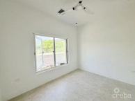 Large One Bedroom Townhome - The Meadows At Batabano