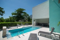 2 Bed 2 Bath Condo 61 West