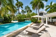 Rare King's Court Villa In Britannia | Seven Mile Beach Corridor