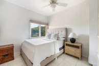 Poinsettia Penthouse B7, Seven Mile Corridor