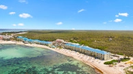 Castaway Coves  Ground Floor 2 Bed Beachfront Retreat