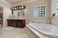 Savannah Newlands Family Home With Pool, Outside Bar & Income-generating Guest Suite
