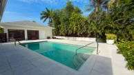 Seven Mile Beach Corridor Family Home