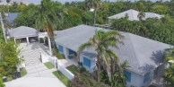 Seven Mile Beach Corridor Family Home