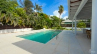 Seven Mile Beach Corridor Family Home