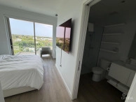 One Gt Designer Furnished, Deeded Parking