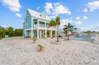 The Palms, Little Cayman | Beachfront Cottage 1