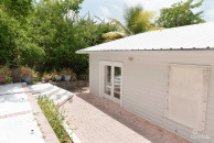 12% Roi - Income-producing Multi-unit Property | Fully Occupied - Cayman Brac